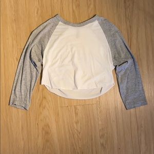 Cropped baseball t-shirt